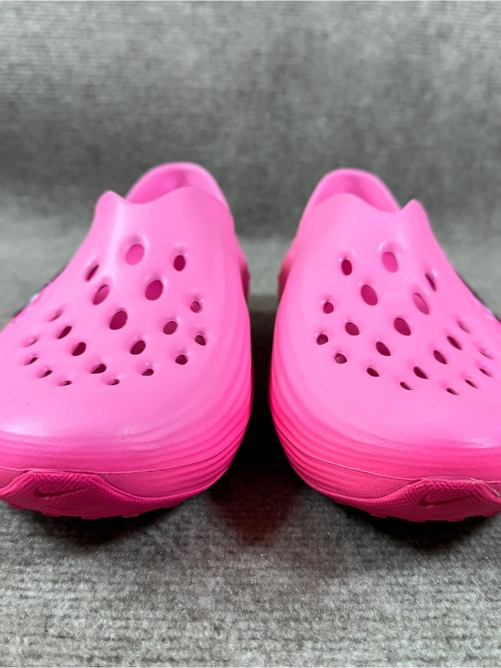 Youth Nike ReactX Rejuven8 Kids Size 5Y Hot Pink Spell Recovery Slip On Clogs